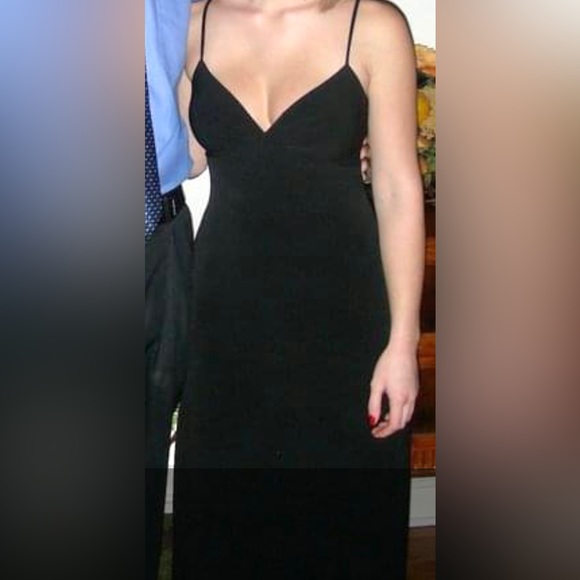 Black Jewel Evening Gown- RUNS SMALL - Picture 8 of 8
